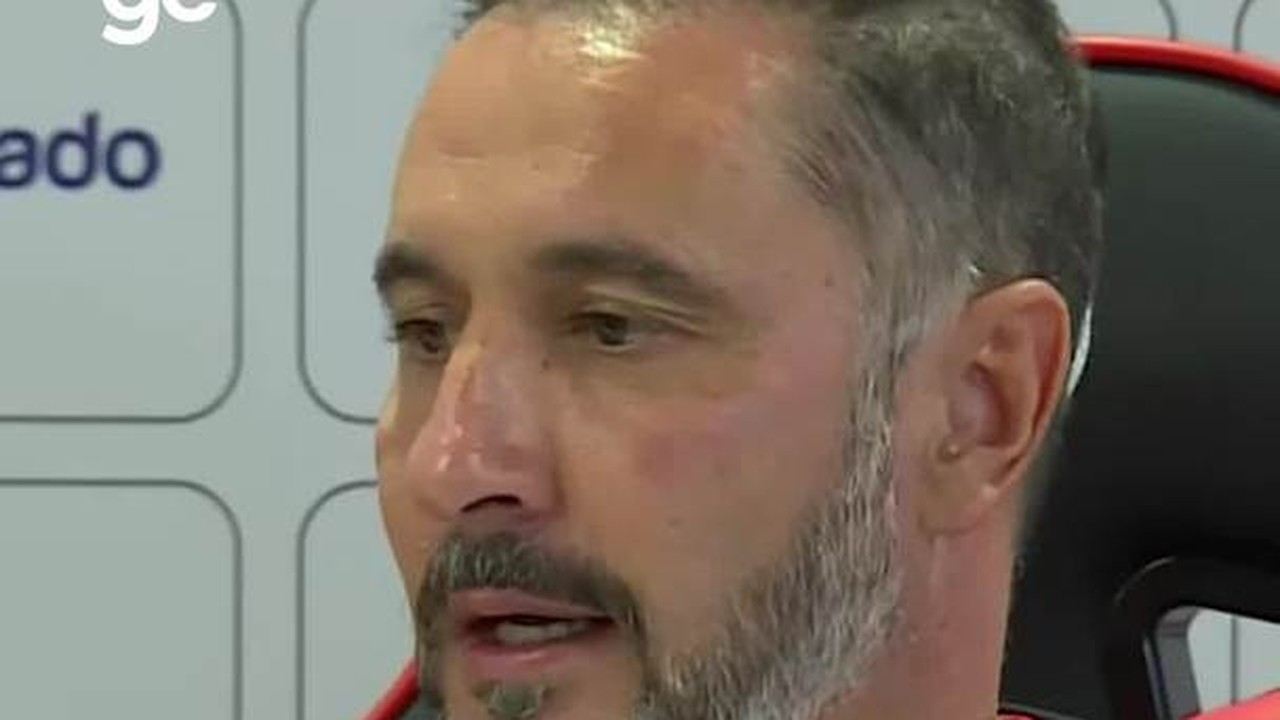 'N&atilde;o devo mais nada a ningu&eacute;m' Vitor Pereira fala sobre pol&ecirc;mica ap&oacute;s sa&iacute;da do Corinthians