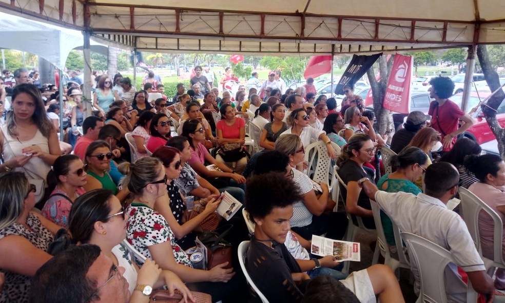 Servidores da SaÃºde do RN entram em greve â Foto: Fernanda Psoa