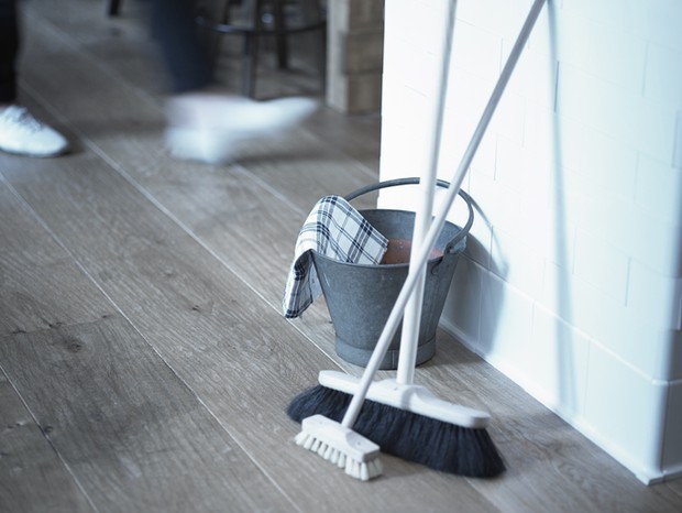 5 hábitos que devem ser evitados durante a limpeza da casa (Foto: Getty Images)