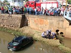Carro cai no rio Campestre após colidir com outro veículo em Lins