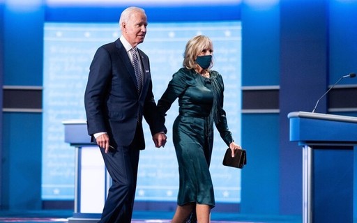 Jill Biden responde a artigo do Wall Street Journal questionando seu doutorado – Revista Glamour