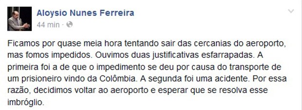 O senador Aloysio Nunes (PSDB-SP) relata no Facebook problemas enfrentados pela comitiva de parlamentares brasileiros para deixar aeroporto de Caracas (Foto: Facebook / Aloysio Nunes Ferreira)