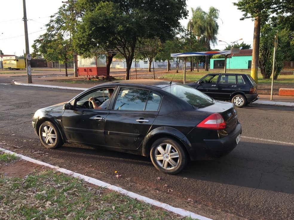 Suspeito estava dormindo bÃªbado quando foi preso, diz polÃ­cia (Foto: Osvaldo NÃ³brega/TV Morena)