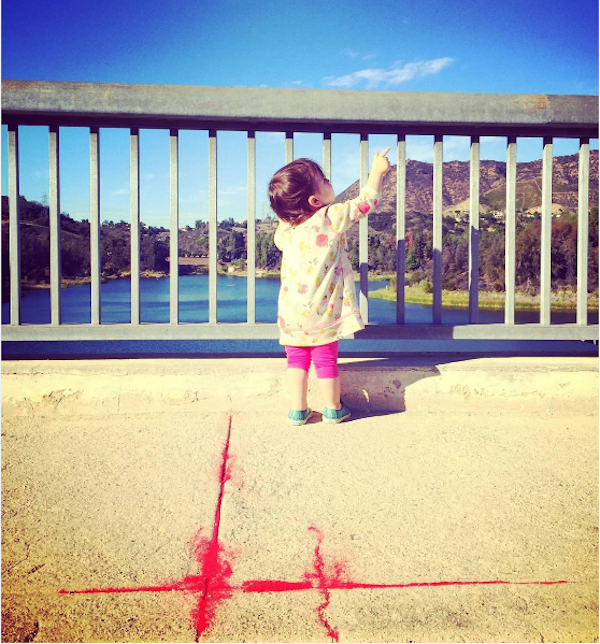 A pequena Wyatt Isabelle, filha de Ashton Kutcher com a atriz Mila Kunis (Foto: Instagram)