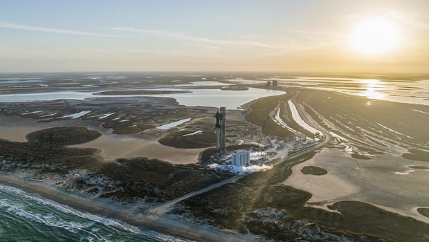 Vista da Starbase, da SpaceX, na praia de Boca Chica, no Texas (Foto: Divulgação / SpaceX)