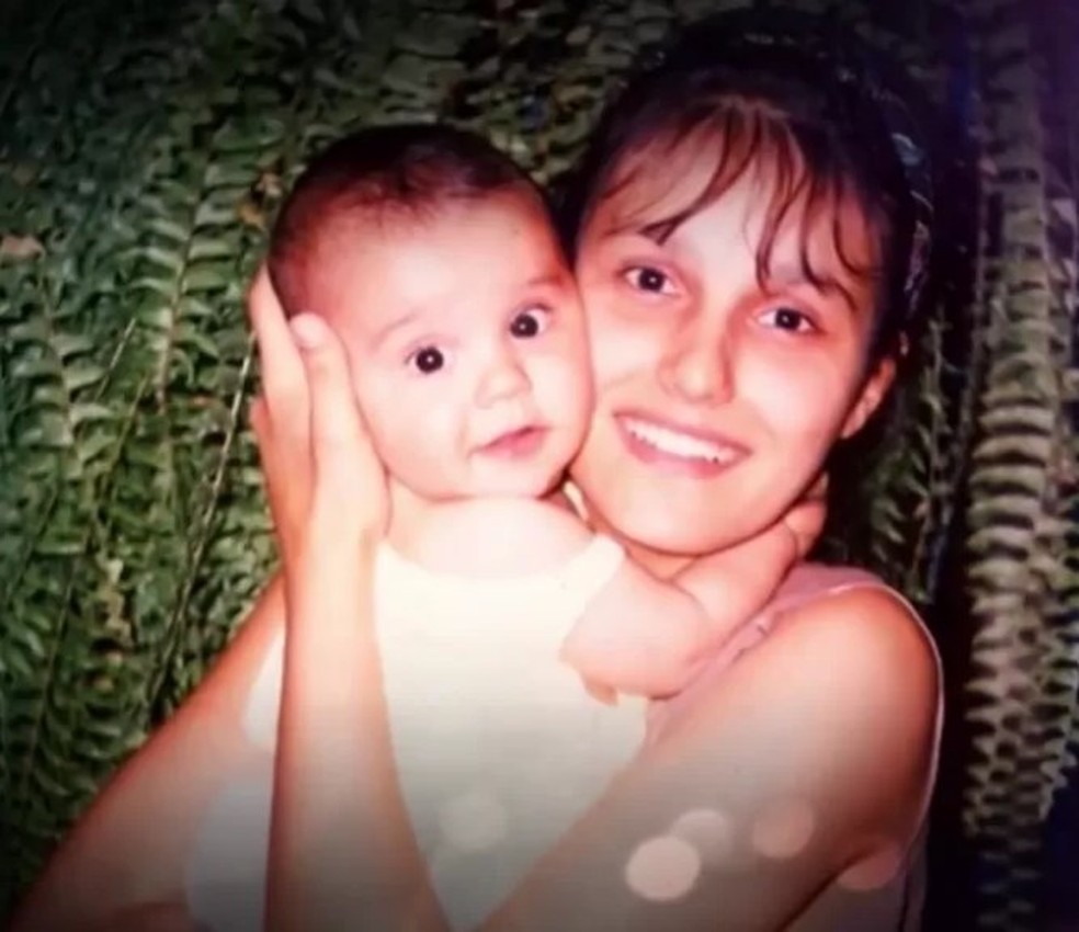 Marizete e Luan: mãe do cantor se inspirou no filho de Elba Ramalho para batiza-lo — Foto: Reprodução / Arquivo Pessoal 