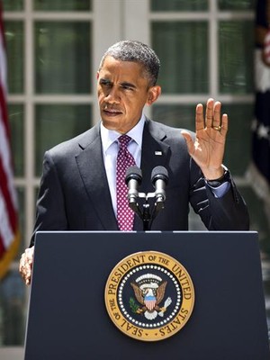 Obama durante discurso no jardim da Casa Branca (Foto: Agência EFE)