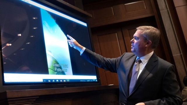 Ovnis: as incomuns imagens de ‘fenômenos aéreos inexplicáveis’ mostradas no Congresso dos EUA