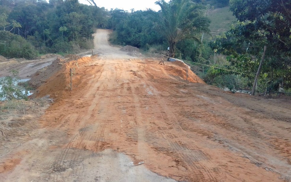 Ponte ficou em reforma há quase duas semanas  — Foto: Divulgação / Secretaria de Obras de Itamaraju
