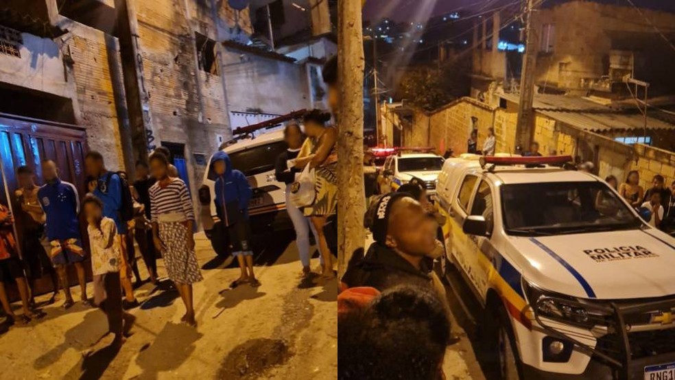 Populares se reuniram na porta da casa onde as crianças morreram. — Foto: PMMG