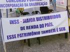 Greve do INSS completa 30 dias com movimento no Centro de Varginha