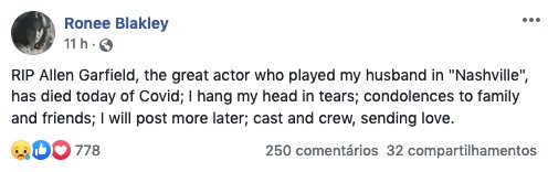 O post da atriz Ronee Blakley lamentando a morte do amigo ator Allen Garfield (Foto: Facebook)