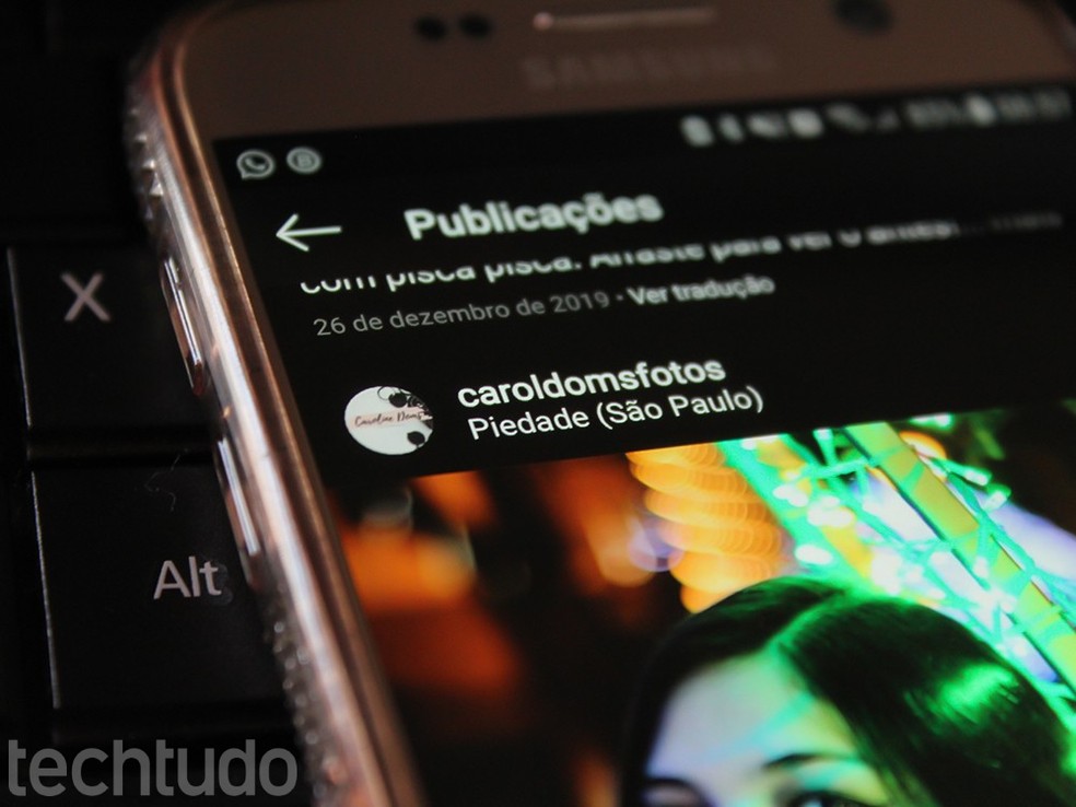 Localização nas publicações ajuda a conseguir curtidas na sua região  — Foto: Caroline Doms/TechTudo