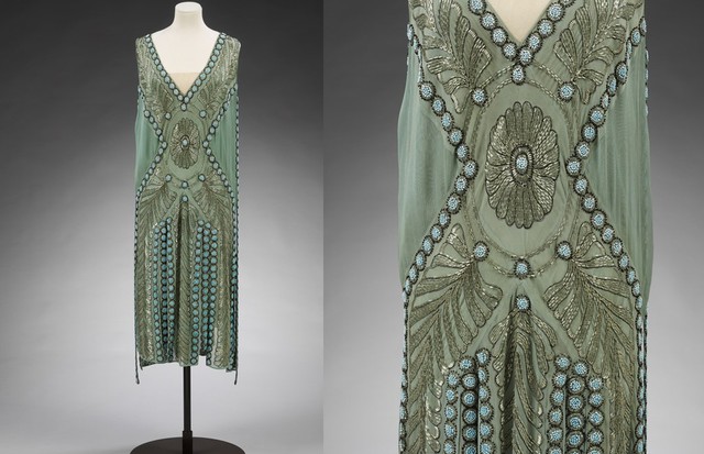 A silk georgette and glass-beaded "Salambo" dress by Jeanne Lanvin, Paris, 1925. Previously owned by Miss Emilie Busbey Grigsby, and gifted to the Victoria & Albert by Lord Southborough (Foto: V&A)