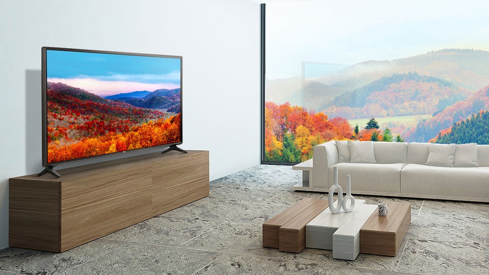 Televisores mais completos podem oferecer integração por comandos de voz — Foto: Divulgação/LG