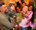 Bruno Gagliasso e Giovanna Ewbank com os filhos, Zyan, Bless e Títi | Larissa Joice/Reprodução Instagram Giovanna Ewbank