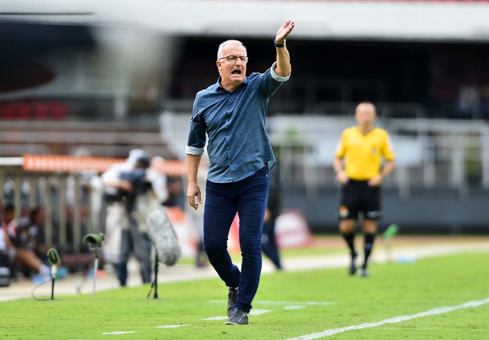 Dorival Júnior, técnico do São Paulo (Foto: Marcos Ribolli)