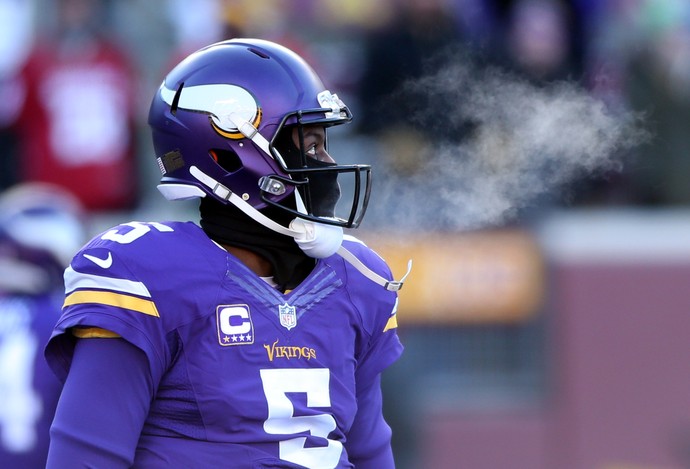 Minnesota Vikings quarterback Teddy Bridgewater frio nba playoffs (Foto: Reuters)