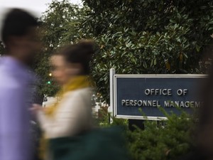 Funcionários voltam a trabalhar depois da paralisação do governo dos EUA, encerrada nesta quinta-feira (17) (Foto: Reuters)