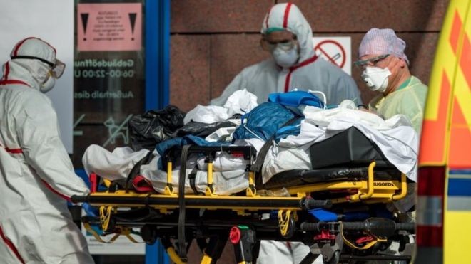 Até o momento, o sistema de saúde alemão está sendo capaz de absorver os pacientes que necessitem de tratamento hospitalar (Foto: EPA via BBC News)