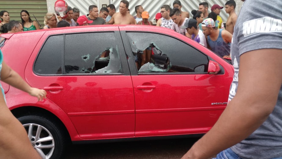 Casal Ã© morto a tiros em frente a prÃ³pria casa, em Abaetetuba