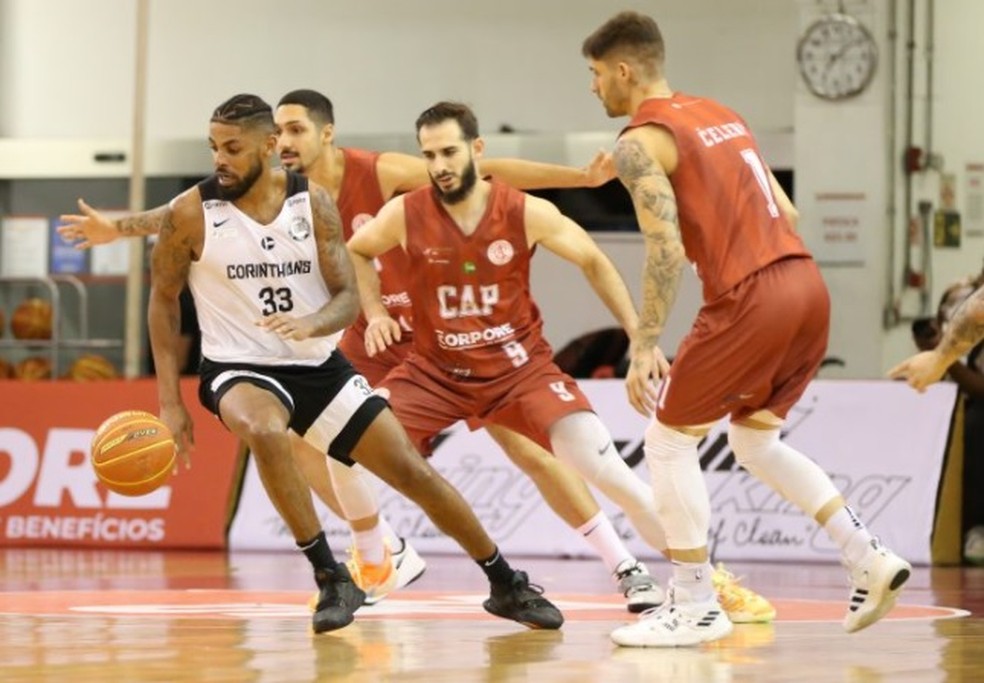 Paulistano vence Corinthians no NBB — Foto: LNB