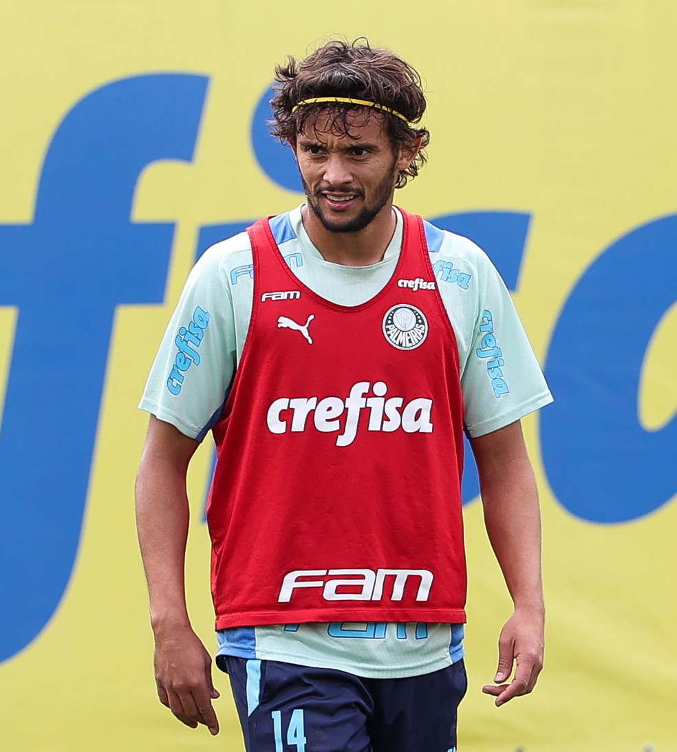 Gustavo Scarpa durante treino do Palmeiras — Foto: Cesar Greco
