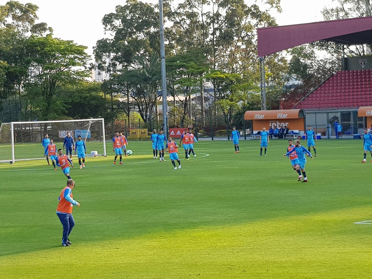 Cruzeiro treina colado do CT do Palmeiras antes de semifinal