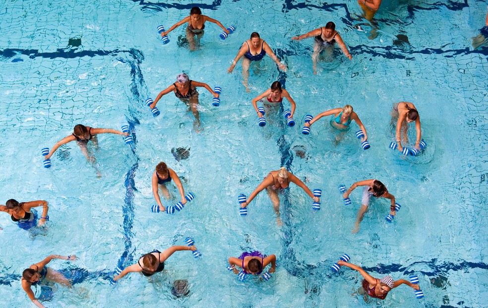 Exercicios Na Piscina Funcionam Medico Responde Saude Ge