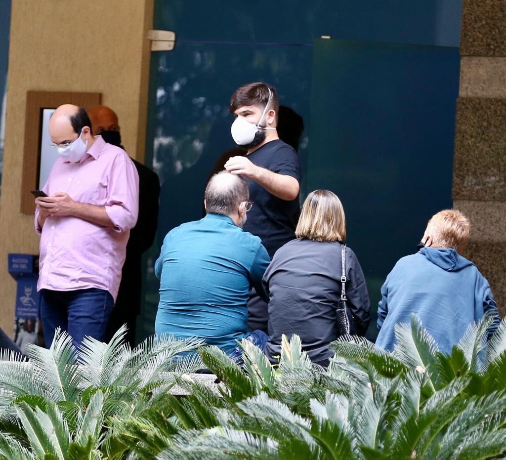 Família se despede de Orlando Drummond (Foto: AgNews / Francisco Silva)