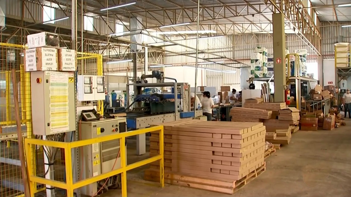 Setor moveleiro registra alta nas vendas, mas sofre com falta de