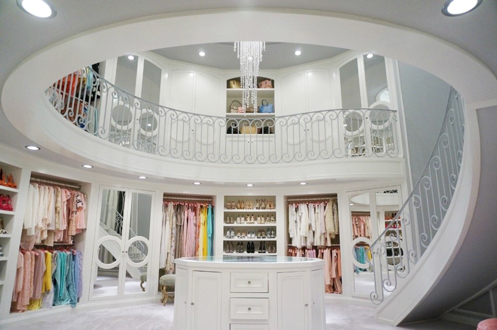 Home  Luxury Closet: Moda Feminina de Luxo