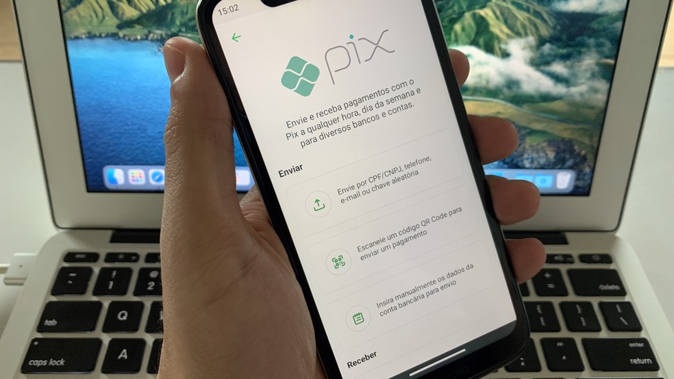 Pix foi usado como isca para golpes virtuais em 2020 — Foto: Helito Beggiora/TechTudo