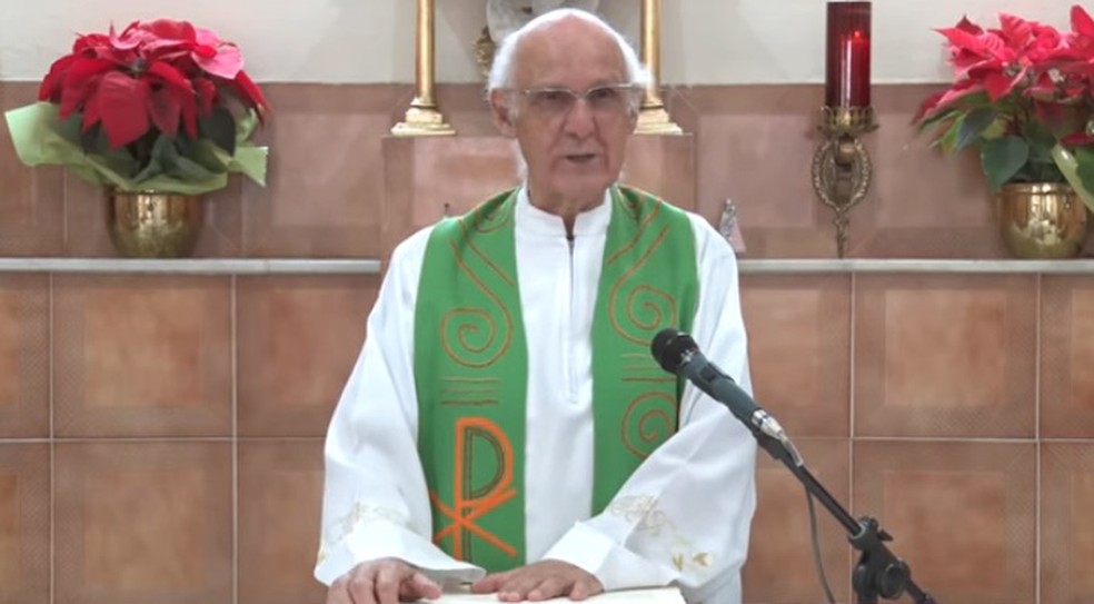 O padre Julio Lancellotti, da pastoral do Povo de Rua de São Paulo.  — Foto: Reprodução/Youtube