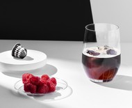 Drinque 'Berries in Paris' leva gin, café expresso e licor de framboesa