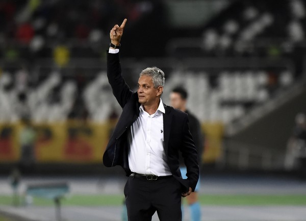 Intensivão Rueda 72h: técnico muda hábitos e ataca problemas na defesa do Fla