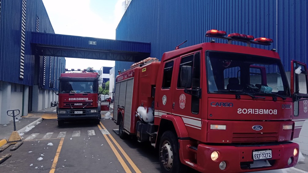 Incêndio atingiu indústria em Vinhedo — Foto: Divulgação/Defesa Civil de Vinhedo
