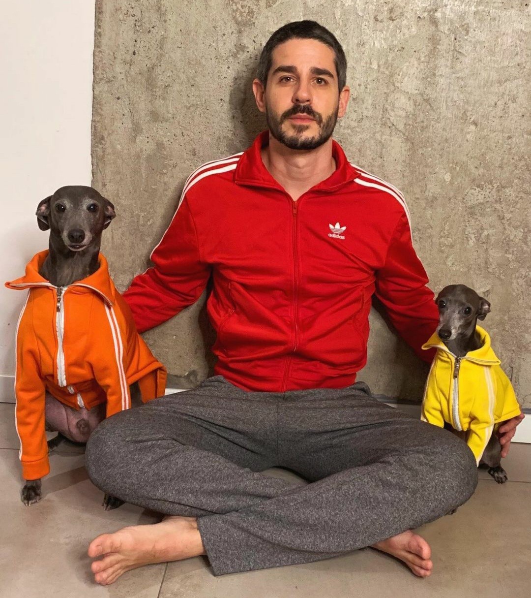Pedro Neschling com seus pets  (Foto: Reprodução / Instagram )