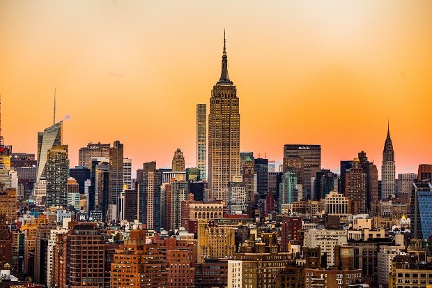 Nova York: uma das cidades mais buscadas pelos brasileiros (Foto: Michael Discenza / Unsplash)