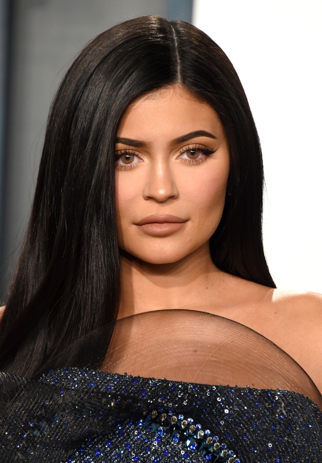 BEVERLY HILLS, CALIFORNIA - FEBRUARY 09: Kylie Jenner attends the 2020 Vanity Fair Oscar Party hosted by Radhika Jones at Wallis Annenberg Center for the Performing Arts on February 09, 2020 in Beverly Hills, California. (Photo by John Shearer/Getty Image (Foto: Getty Images)