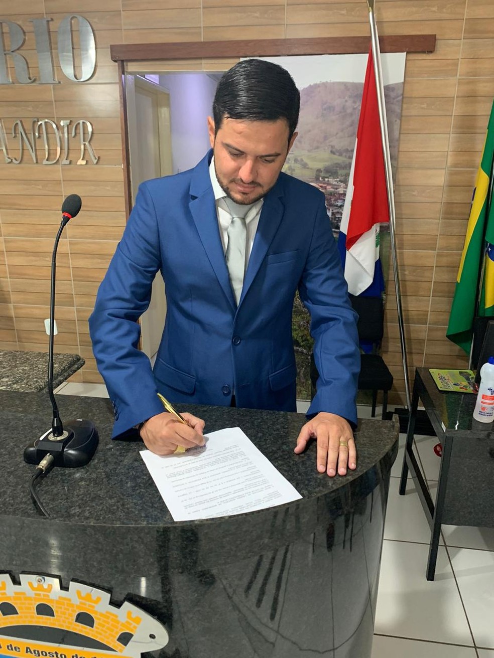 Vice-prefeito de Maribondo, Serginho Marques (PRTB) assume comando do executivo após renúncia do então prefeito Leopoldo Pedrosa — Foto: Ascom/Maribondo