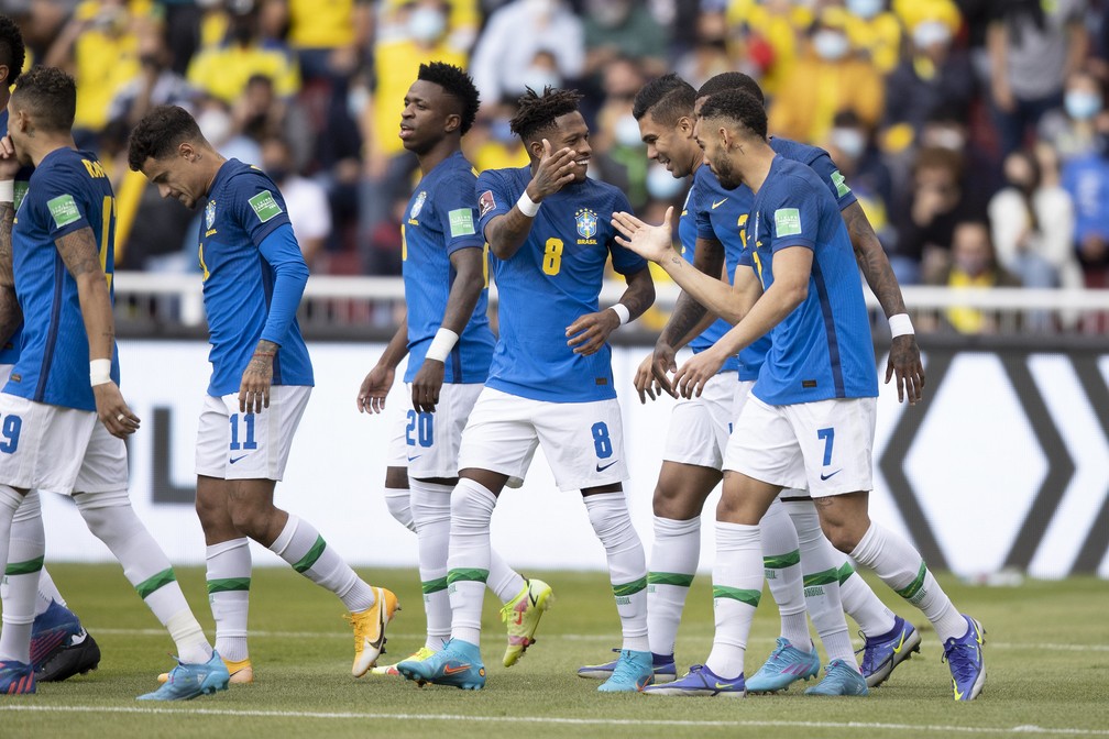 Jogadores da sele��o brasileira comemoram gol sobre o Equador � Foto: Lucas Figueiredo / CBF