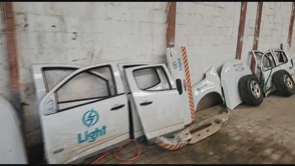 Polícia Civil estoura depósito de carros de luxo em Bangu, no Rio | Rio de  Janeiro | G1