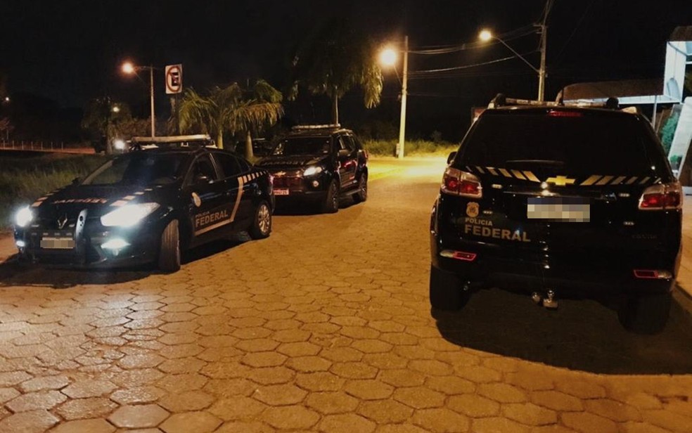 Operação contra fraude em benefício para pescadores está sendo realizada em Cristais, Campo Belo e Aguanil — Foto: Polícia Federal