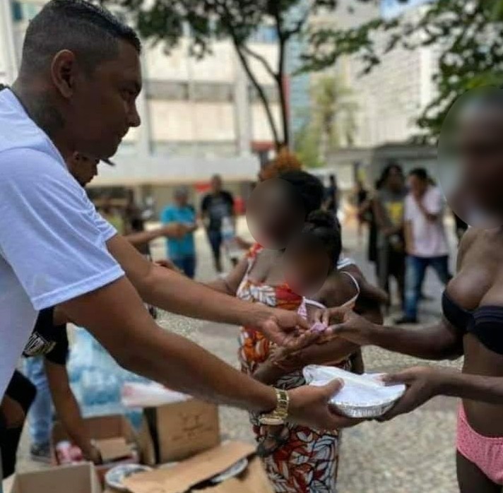 Escritor que foi sem-teto no Rio trabalha para retirar outras pessoas das ruas: 'Fui muito humilhado por sentir fome e sede'