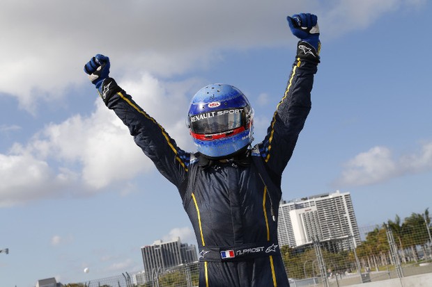 Nicolas Prost comemora a vitória da etapa de Miami da Fórmula E (Foto: Divulgação)