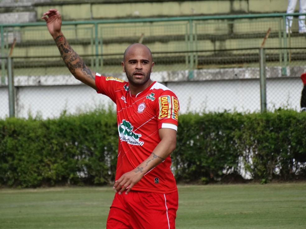 Allan Dias disputou a Série C do Brasileire deste ano pela Tombense (Foto: Raphael Lemos)