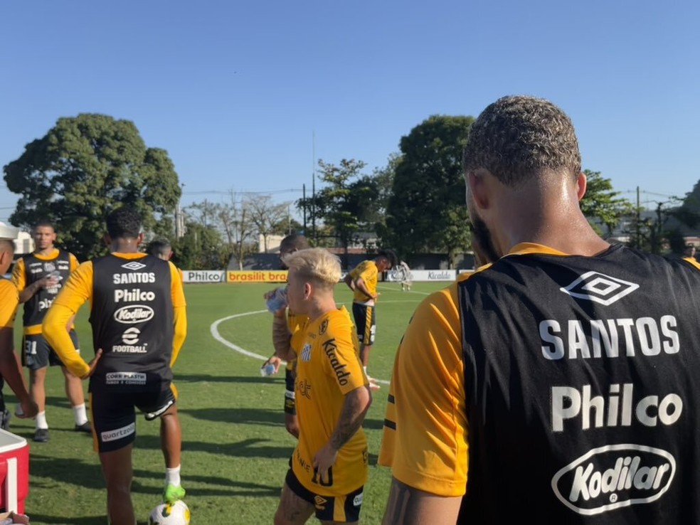 Soteldo em seu primeiro treino no retorno ao Santos  — Foto: Reprodução/ Santos