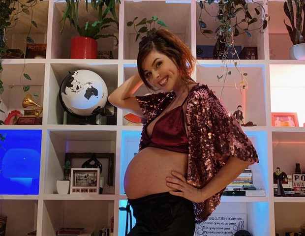 Titi Müller exibe barrigão de gravidez (Foto: Reprodução)