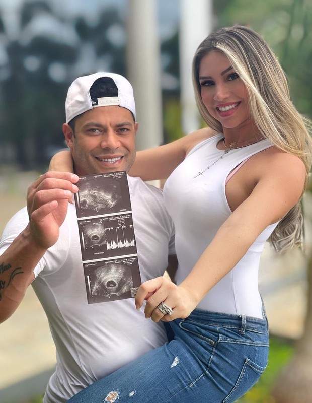 Hulk e Camila Ângelo (Foto: Reprodução/Instagram)